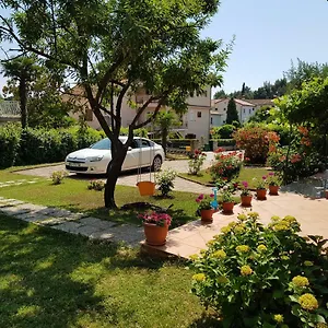 Rafael Apartman